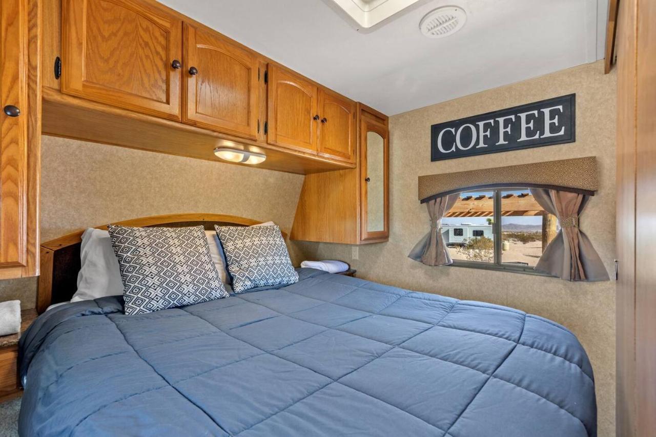 Jt Village Campground - Bunkhouse Джошуа Три Екстериор снимка
