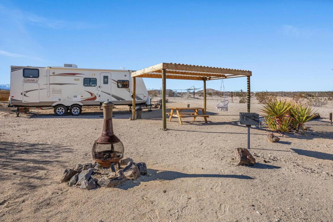 Jt Village Campground - Bunkhouse Джошуа Три Екстериор снимка